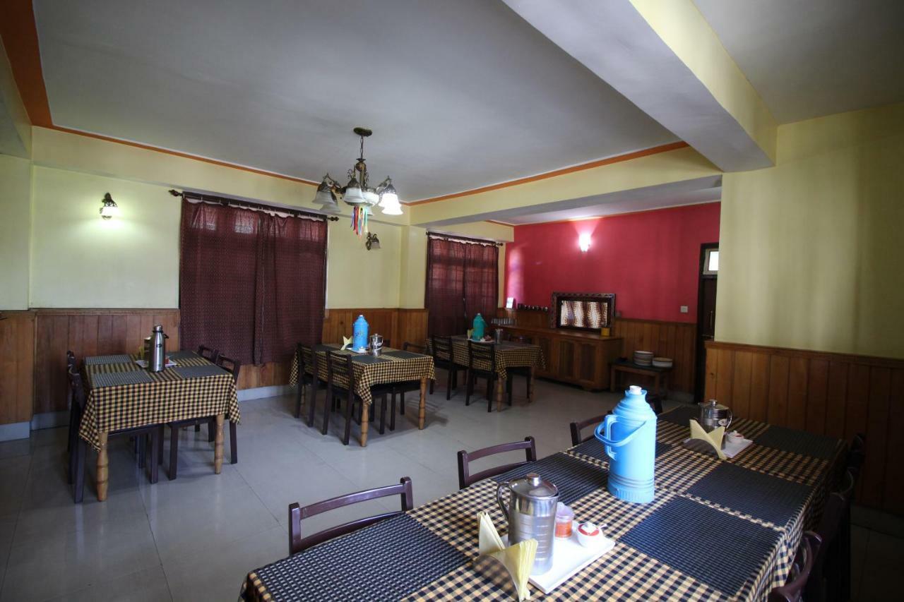 ดีไลท์ รอยัล ลาชุง Hotel ภายนอก รูปภาพ