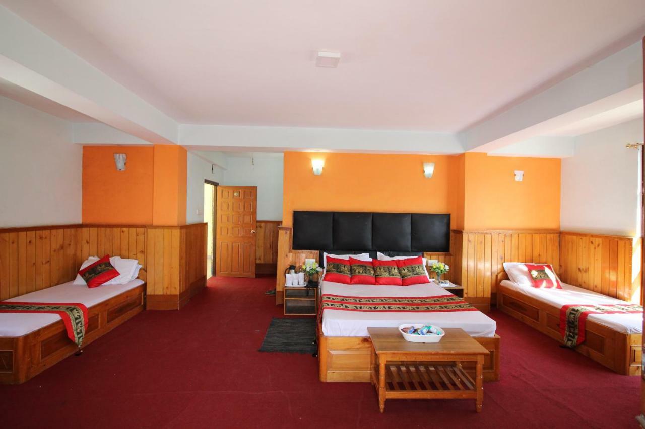 ดีไลท์ รอยัล ลาชุง Hotel ภายนอก รูปภาพ