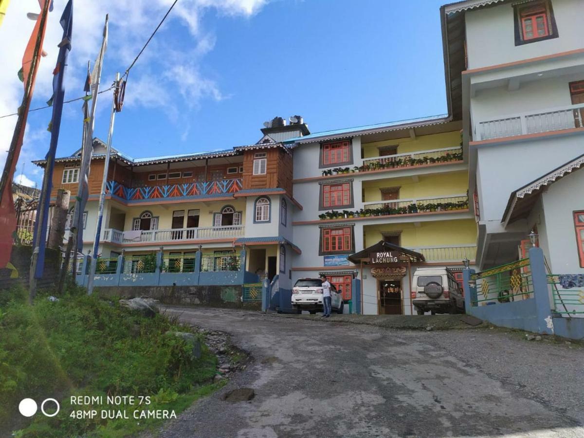 ดีไลท์ รอยัล ลาชุง Hotel ภายนอก รูปภาพ
